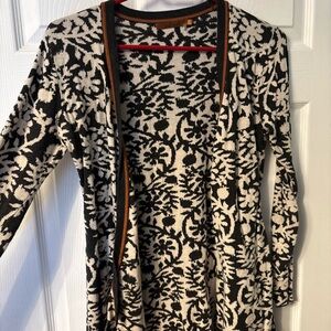 Belldini Black and Cream Patterned Sweater